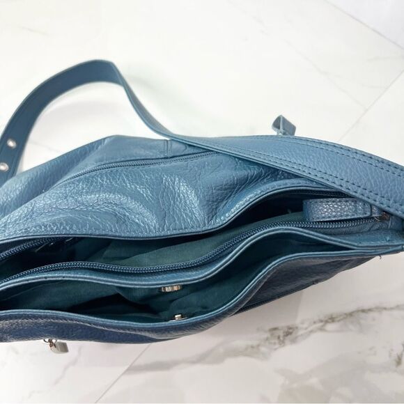 Stone & Co Pebbled Leather Teal Blue Hobo Shoulder Bag - Picture 10 of 15